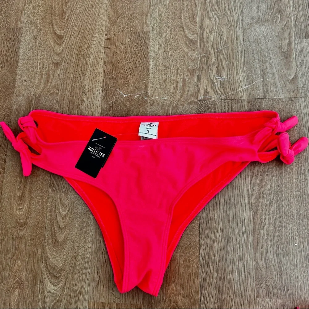 New!!! Hollister bright neon coral bikini bottom with tied sides Size S